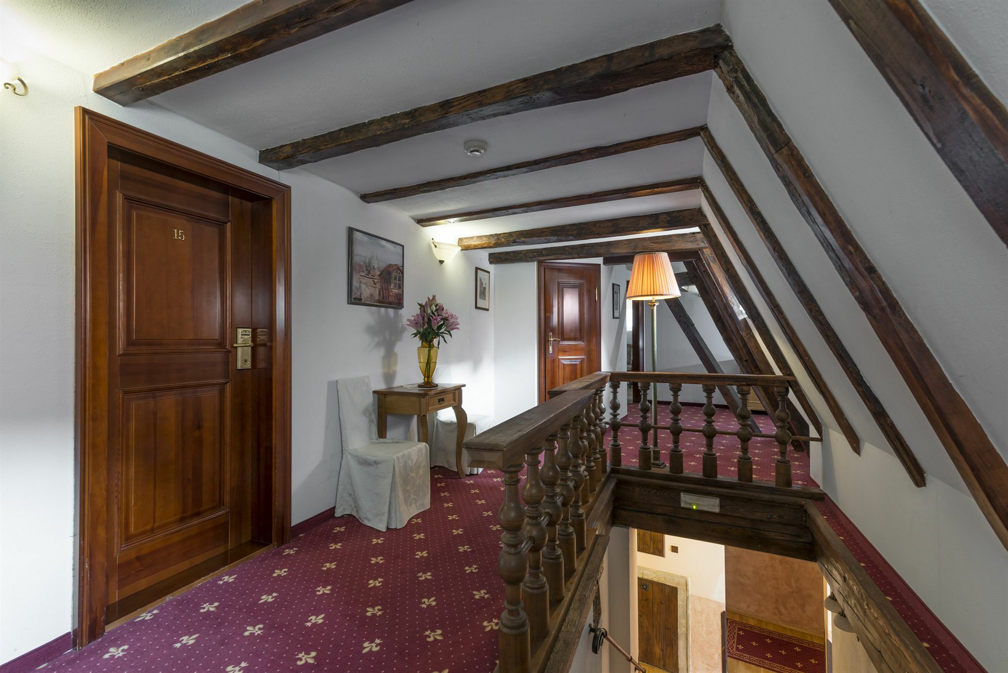 Hotell Cerny Slon 4*