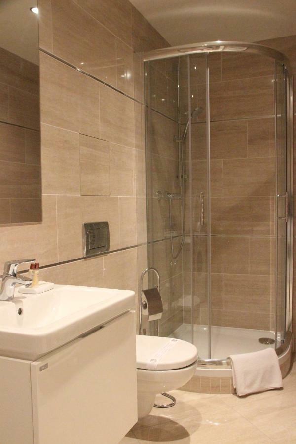 Apartment Metropole De Luxe Prag
