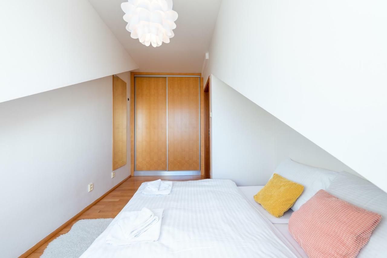 Nest * Prag