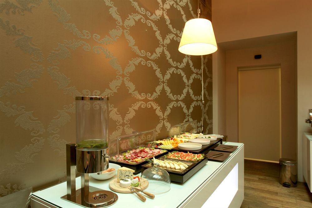 Floor Hotell 4*