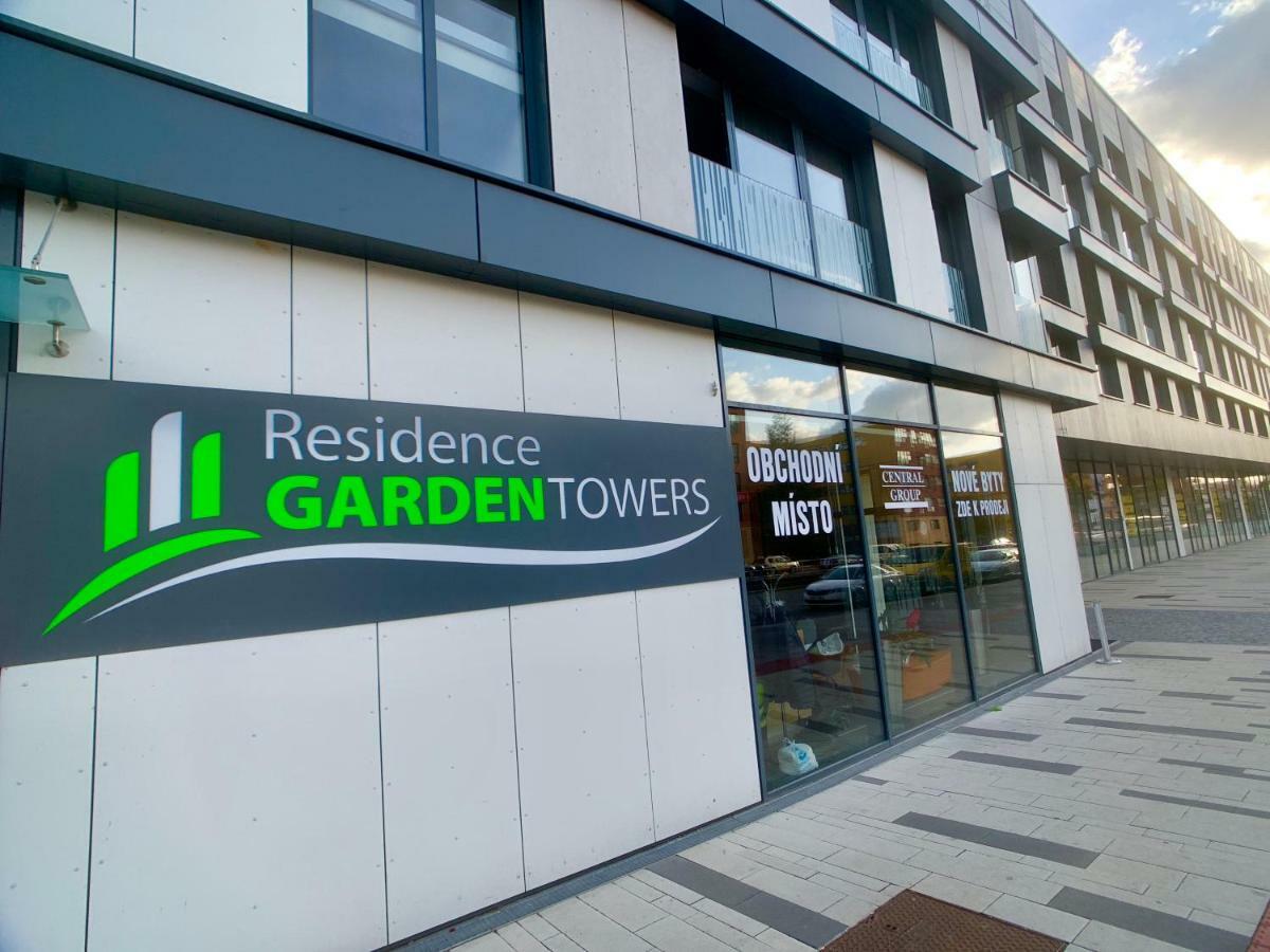 Art Garden Towers Apartment Prag