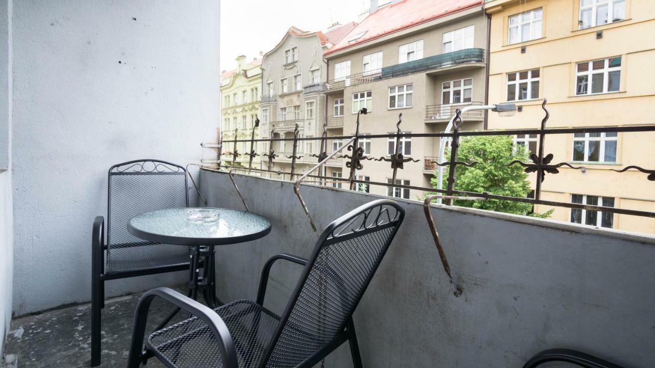 Apartment Four Year Seasons - Walkable To Centre, Metro And Riverside *