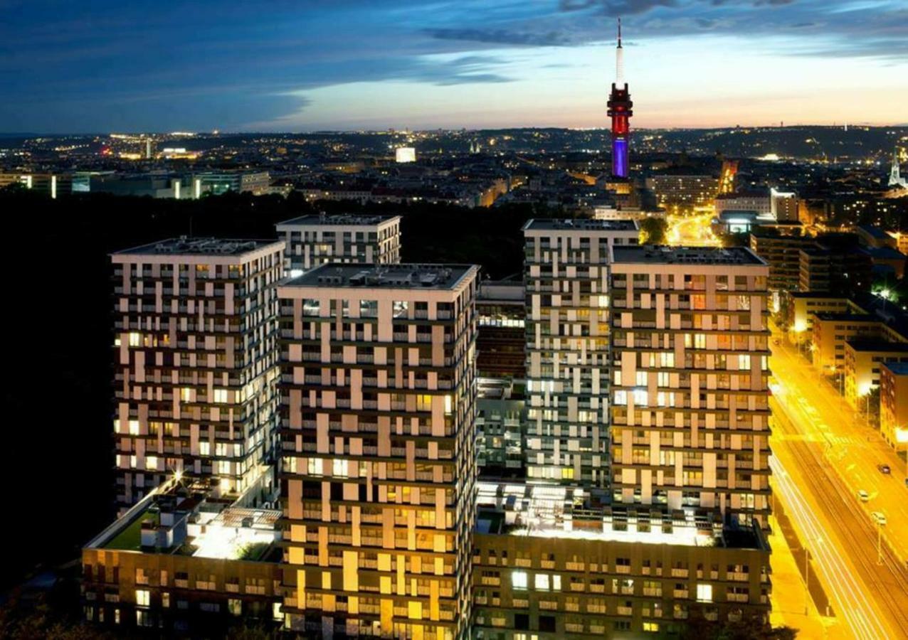 Art Garden Towers Apartment *