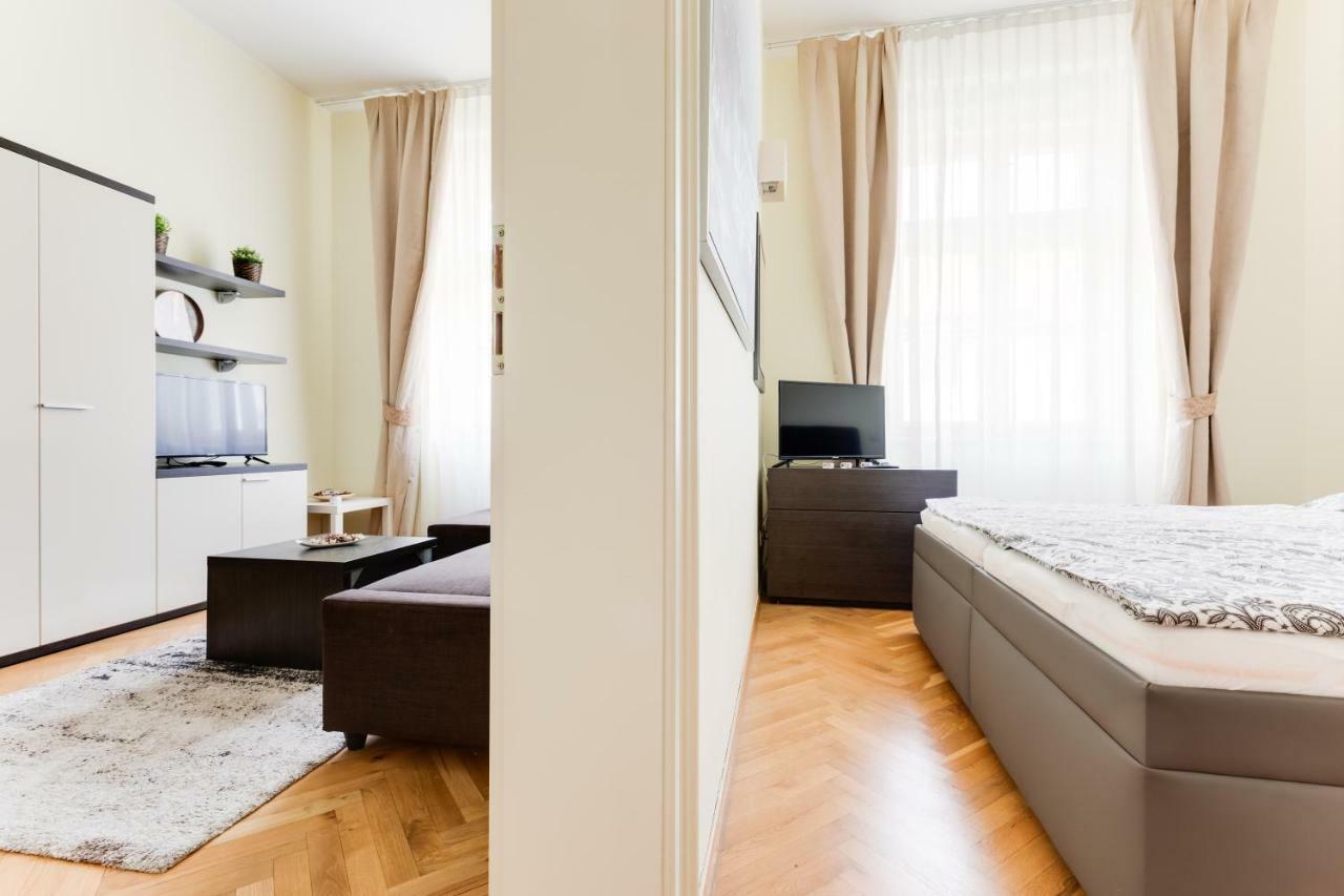 Halkova 5 * Prag