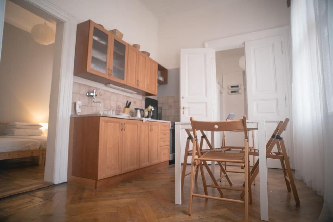 Lägenhet Hybernska 22 Prag
