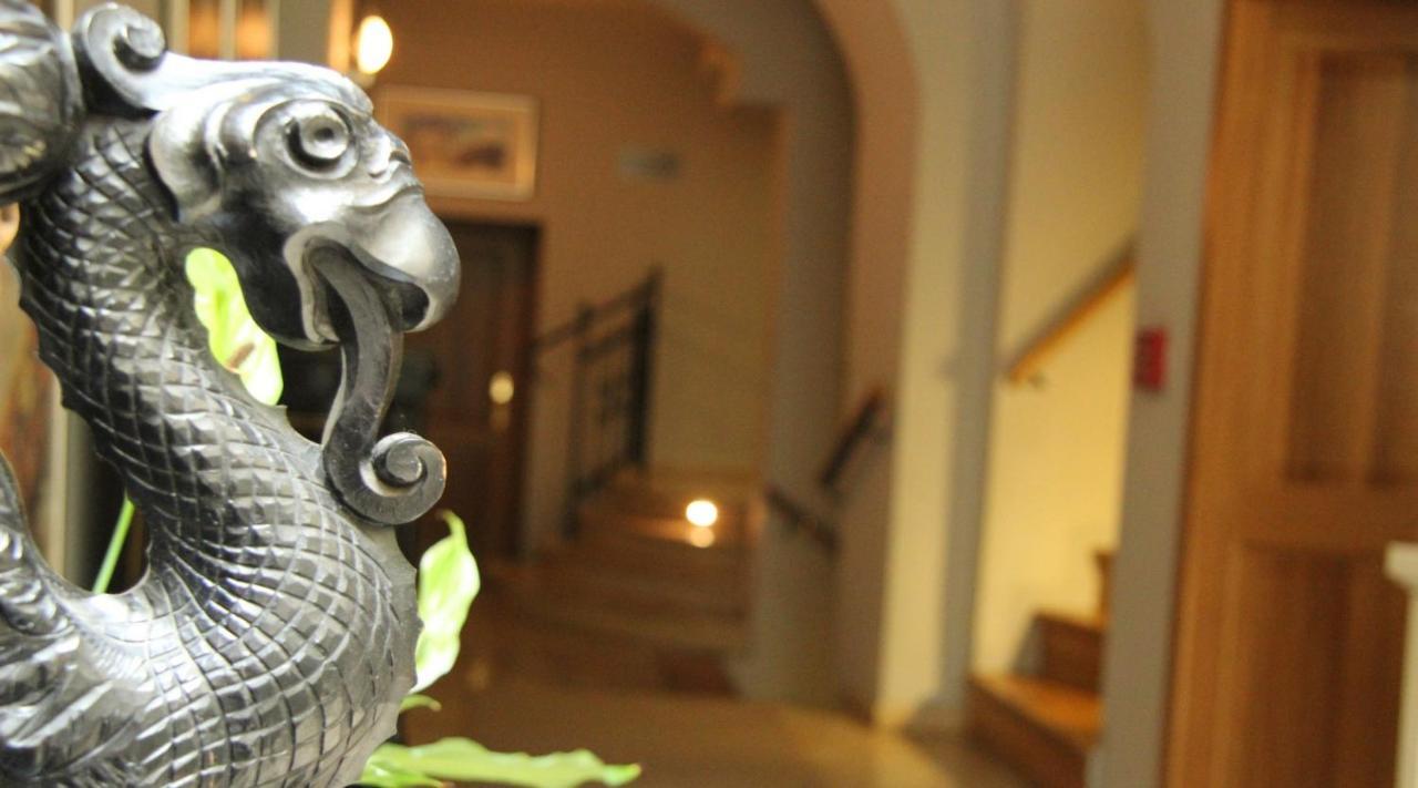 Hotell The Golden Wheel Prag