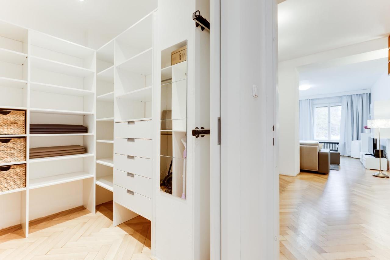 Exclusive Riverside In The Heart Of Lejlighed *