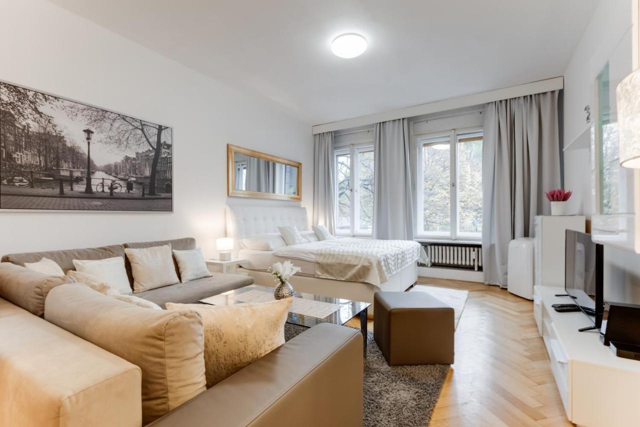 Exclusive Riverside In The Heart Of Lejlighed Prag