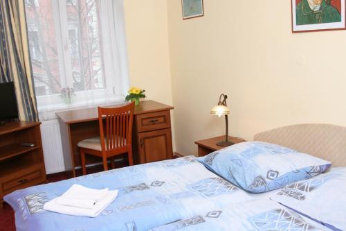Hotel Aaron 3*