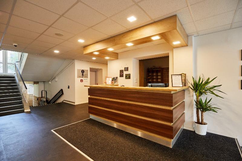 University Hotel Hotell 2*