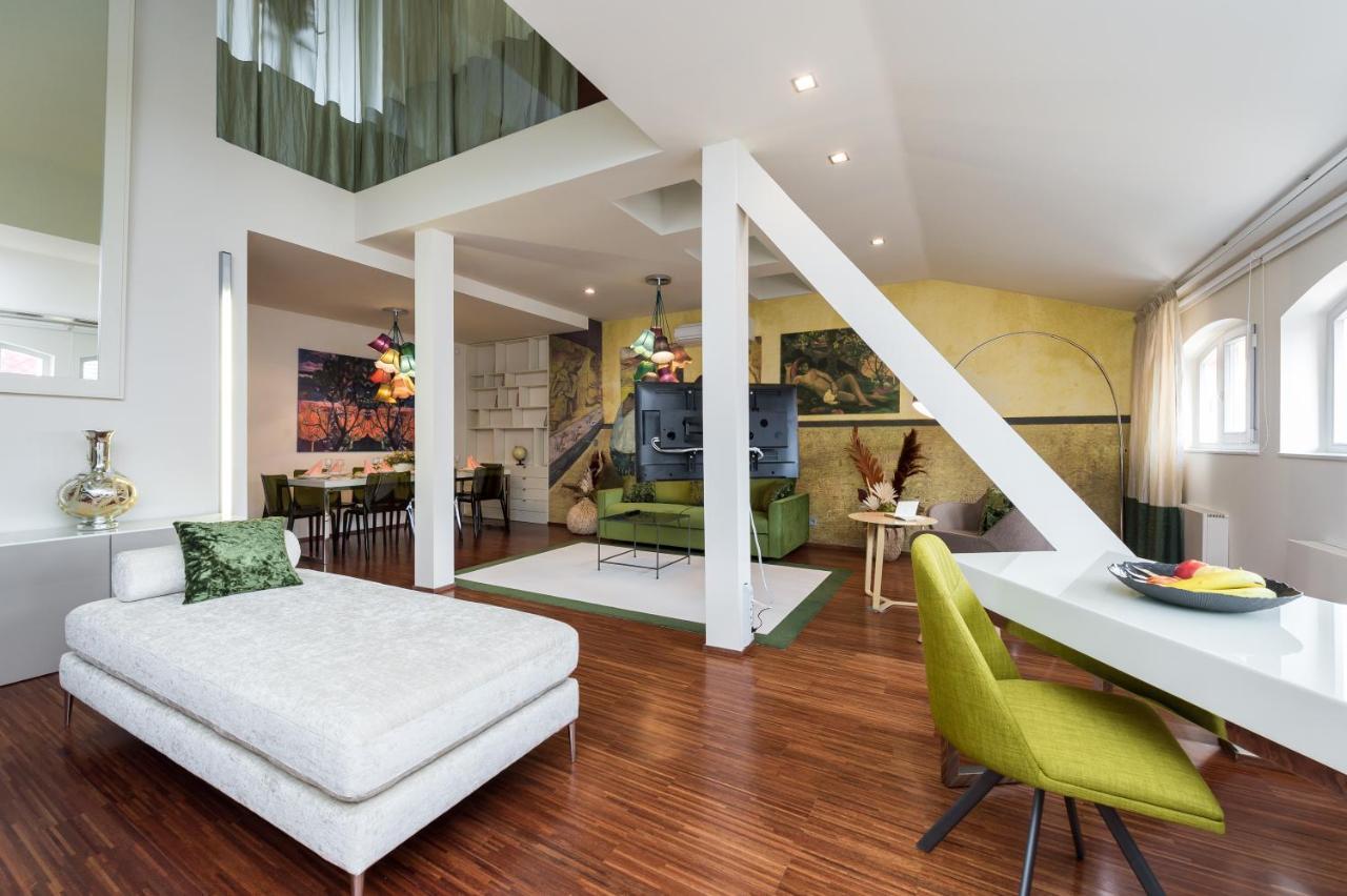 Empirent Beautiful Duplex Prag