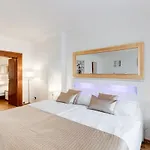 Charles Bridge Royal Apartments - Castle District