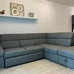 Residence Garden Tower - 8 Min Do Centra, Garaz