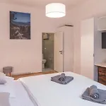 Skolska Junior Apartment