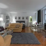 Apartman Carolinum