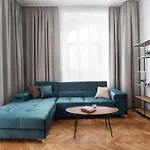 Helen Homestay Prague Palmovka