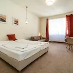 Modern, Bright Studio In A Great Location