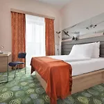Ramada Airport Hotel Prague