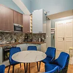4Bdr Old Town Flat By Church Of St Anne