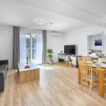 Downtown Suites Belohorska