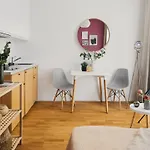 Turnkey I Downtown Studio