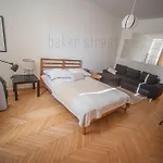 One Bedroom Apartment Close To Prague Castle