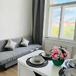 Apartman Namesti Miru