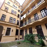 4Bdr Old Town Flat By Church Of St Anne