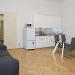 Apartments Truhlarska