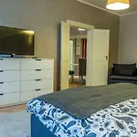Exclusive 3 Bedroom Top-Notch Flat, Great Location
