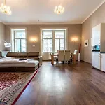 ✰Downtown Grand Apartment - Old Town Top Location✰