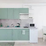 Free Parking In Garage Karolina Plazza, New Cosy Studio With All You Need