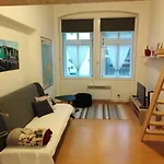 Studio Husitska 114/74