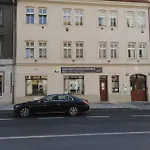 Studio Husitska 114/74