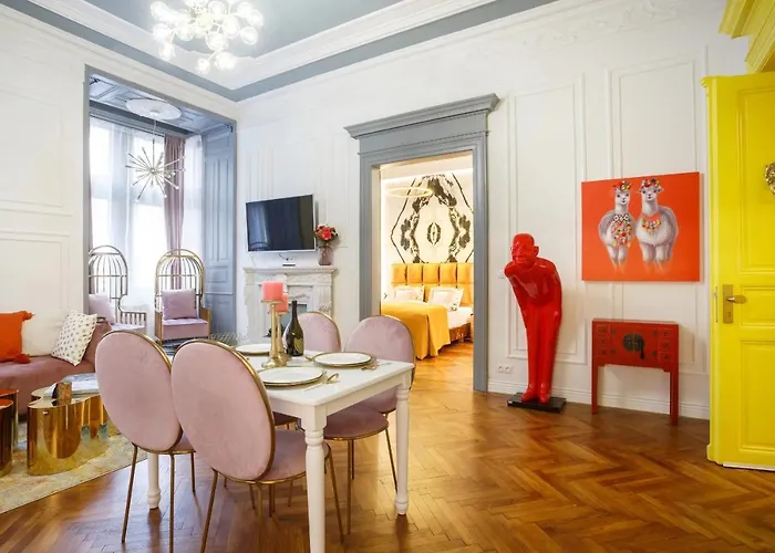 Palace Apartment By Main Station - President