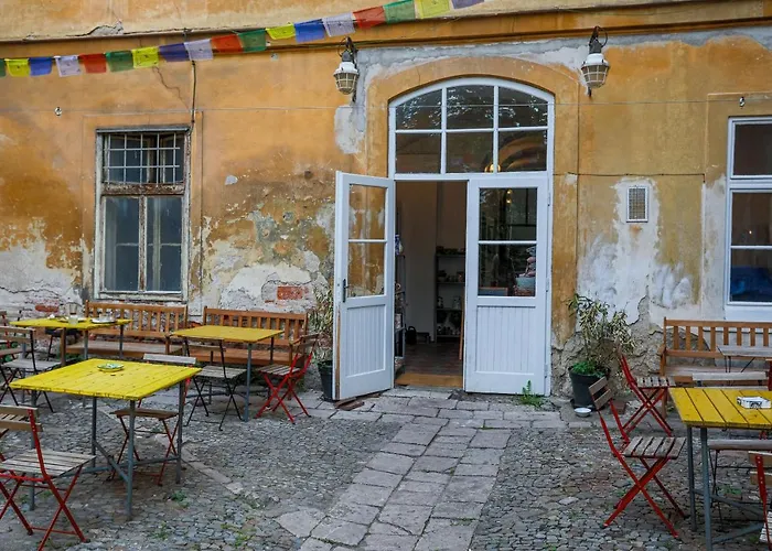 New Stylish 3 Suites Bedrooms Apt In Mala Strana - N2Nd