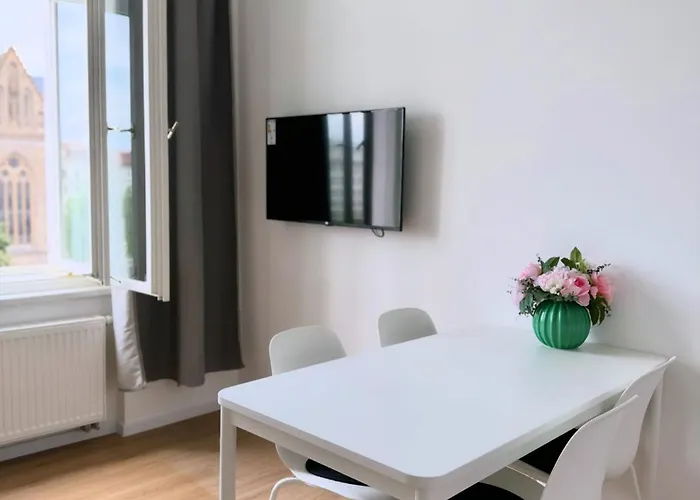 Apartman Namesti Miru