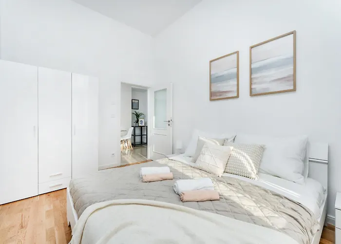 Sunny One Bedroom Apartment By Rentero