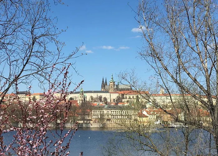 The Dancing House Residence, Two Bedroom Apartment With Balcony Near River!