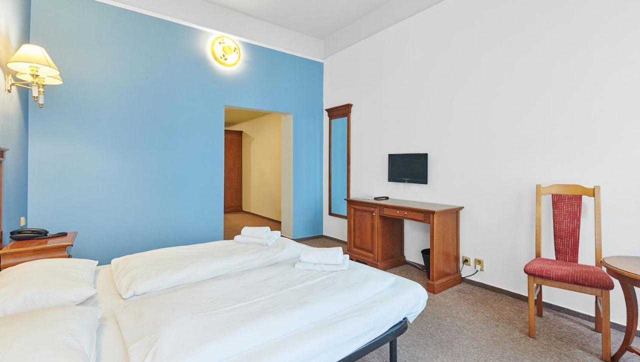 Abri Hotell 3*