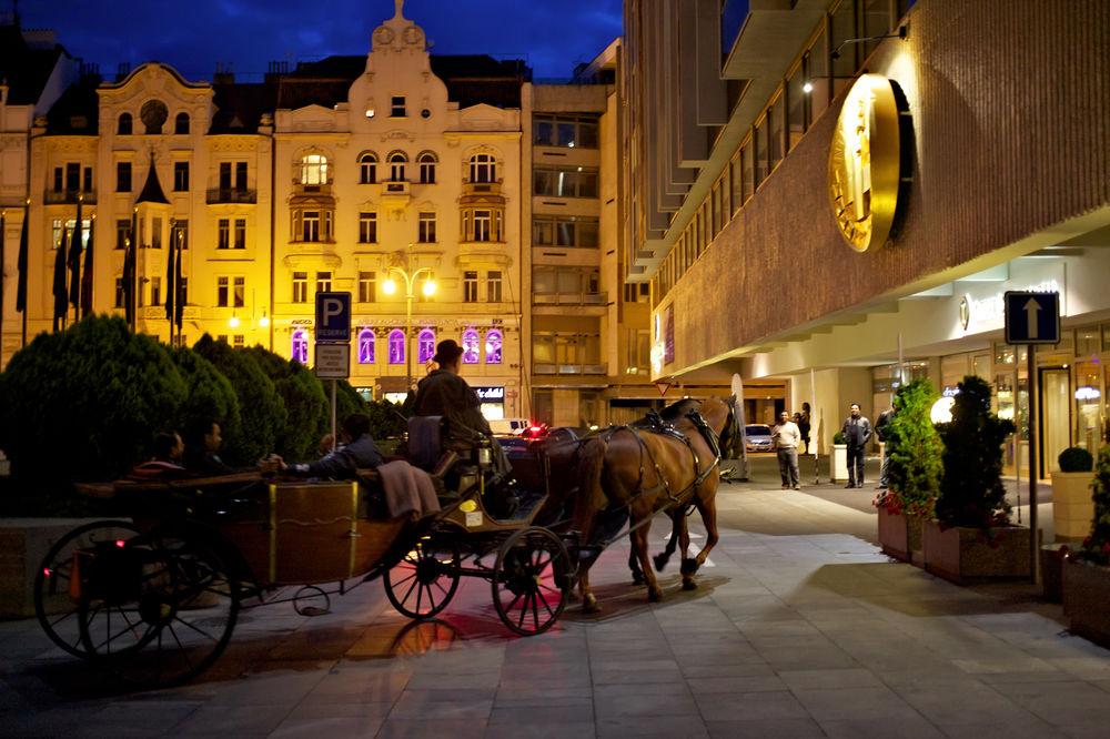 Fairmont Golden 5*
