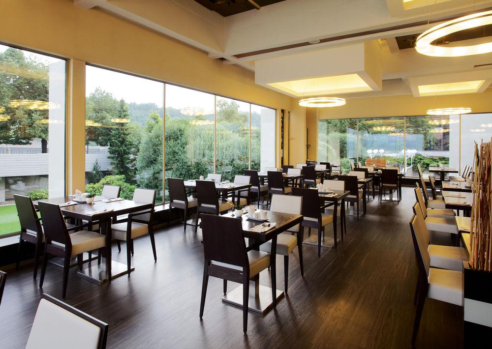 Hotell Fairmont Golden