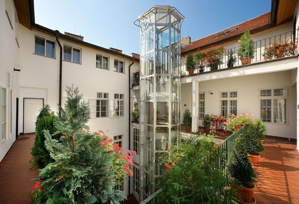 Hotel Salvator 3*
