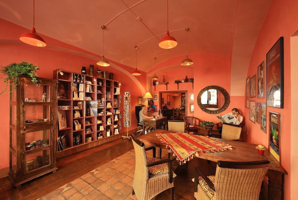 Salvator Hotel 3*