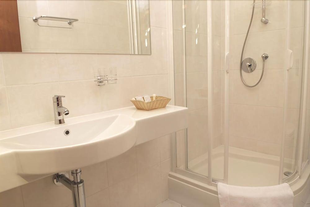 Na Zamecku 4* Prag