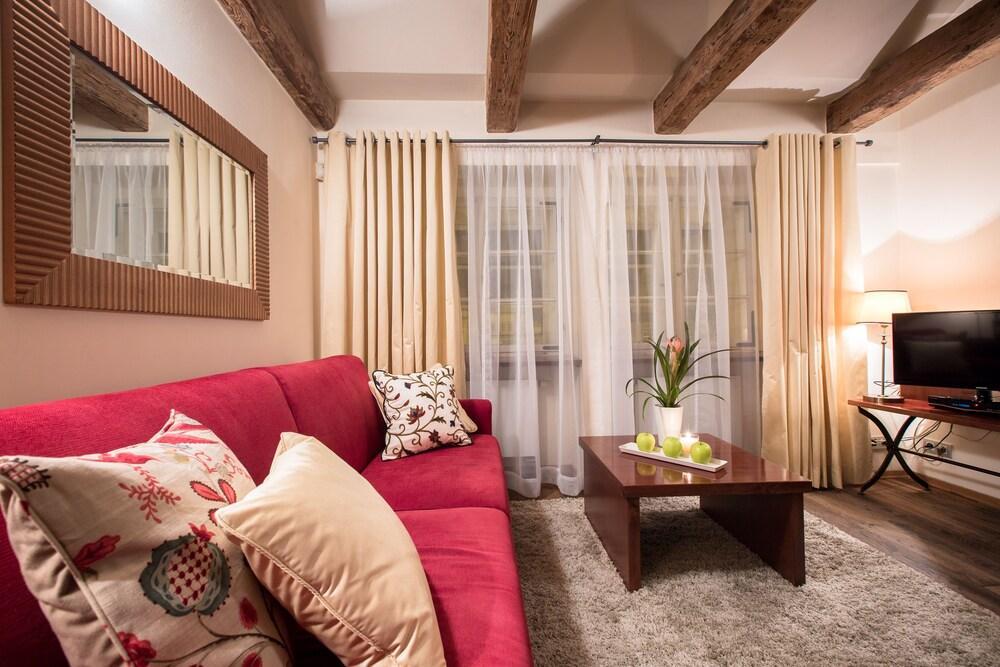 Miss Sophie's Charles Bridge Hotel