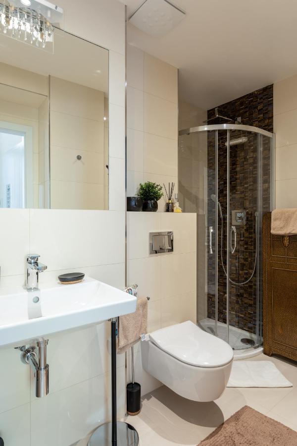 Apartment Days - Elegant Near Wenceslas Square Prag