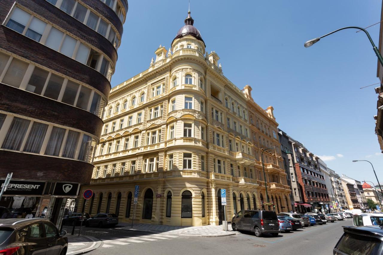 Days - Elegant Near Wenceslas Square Apartment *