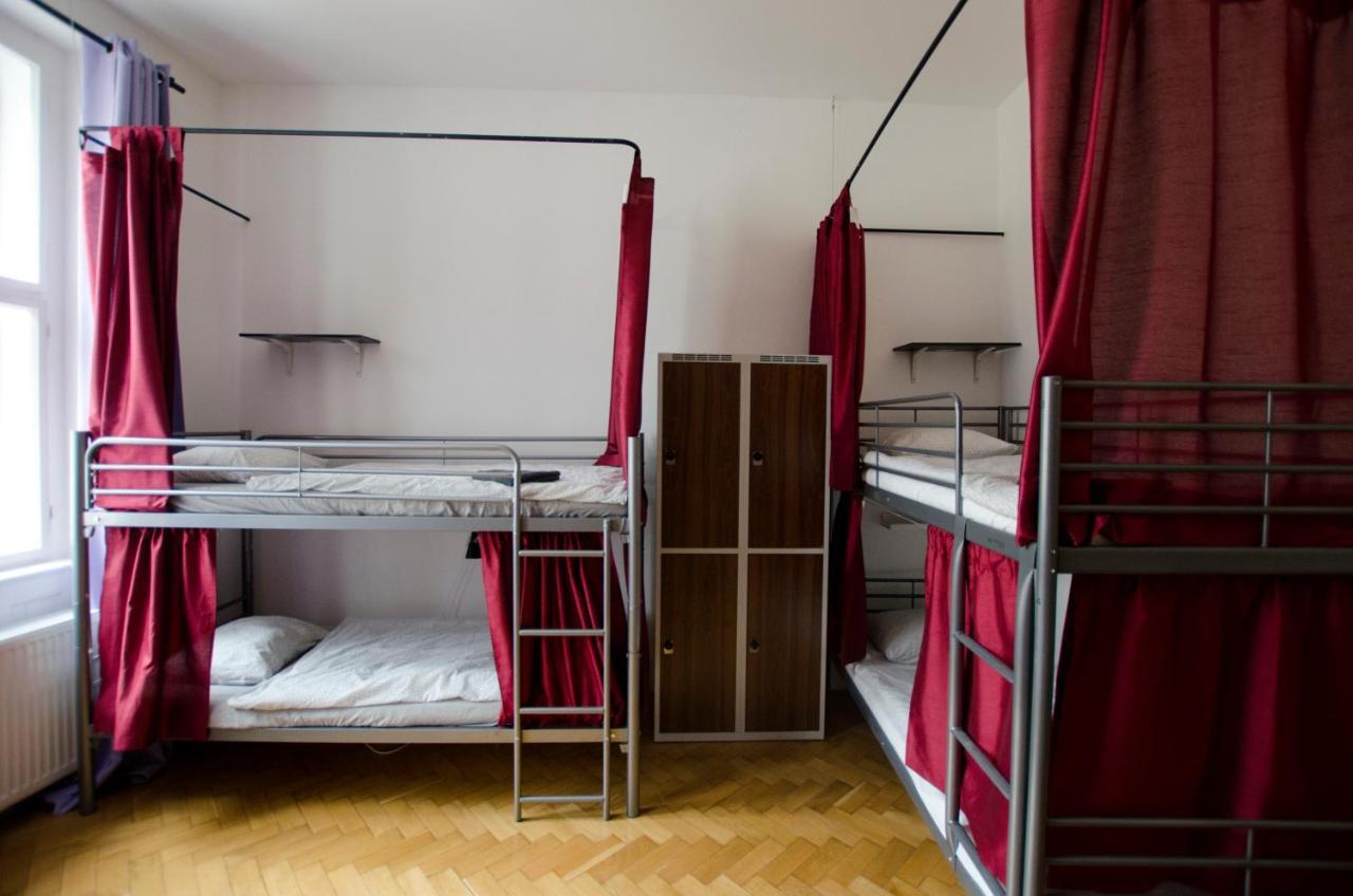 Globe Adults Only Hostel *