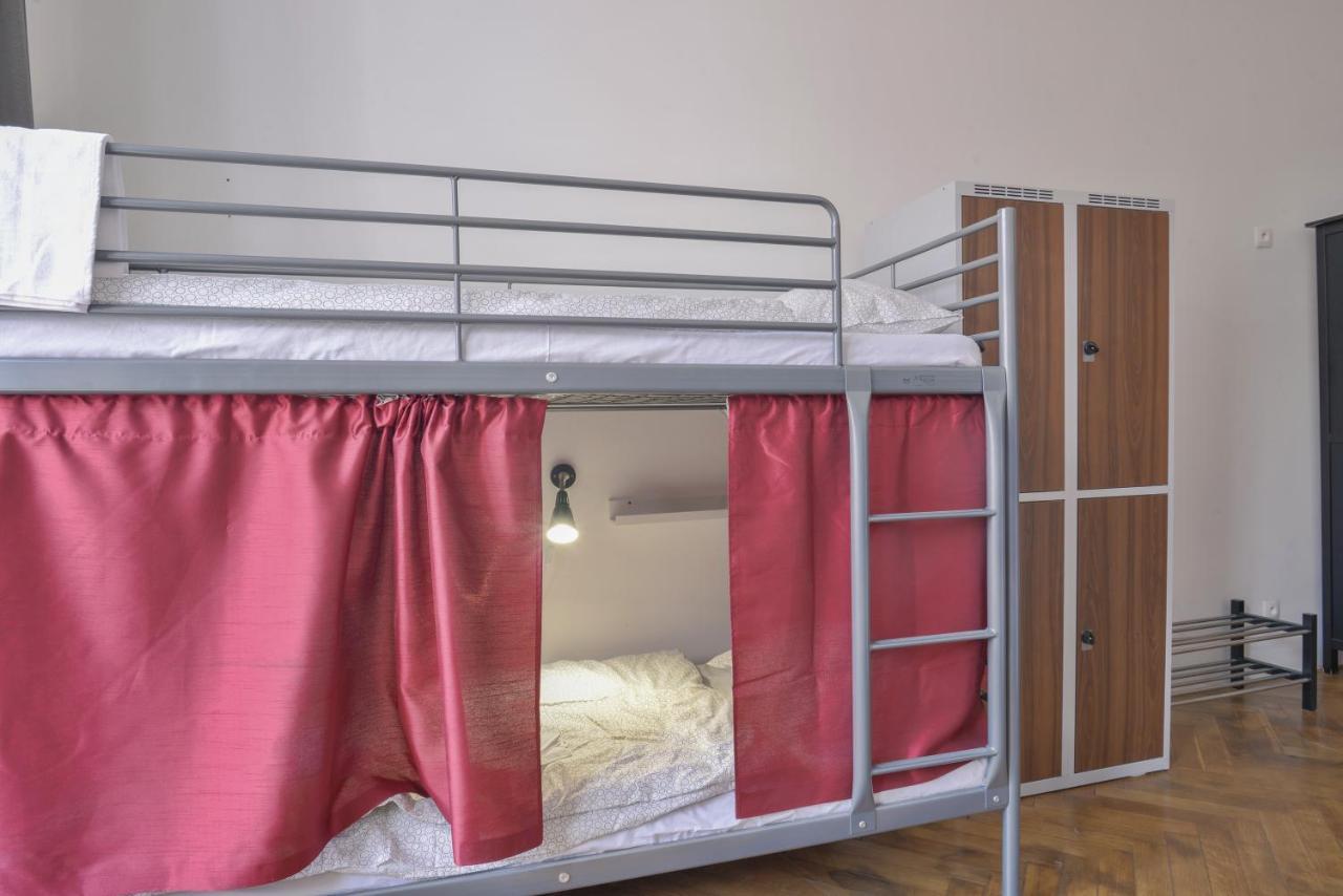 Hostel Globe Adults Only